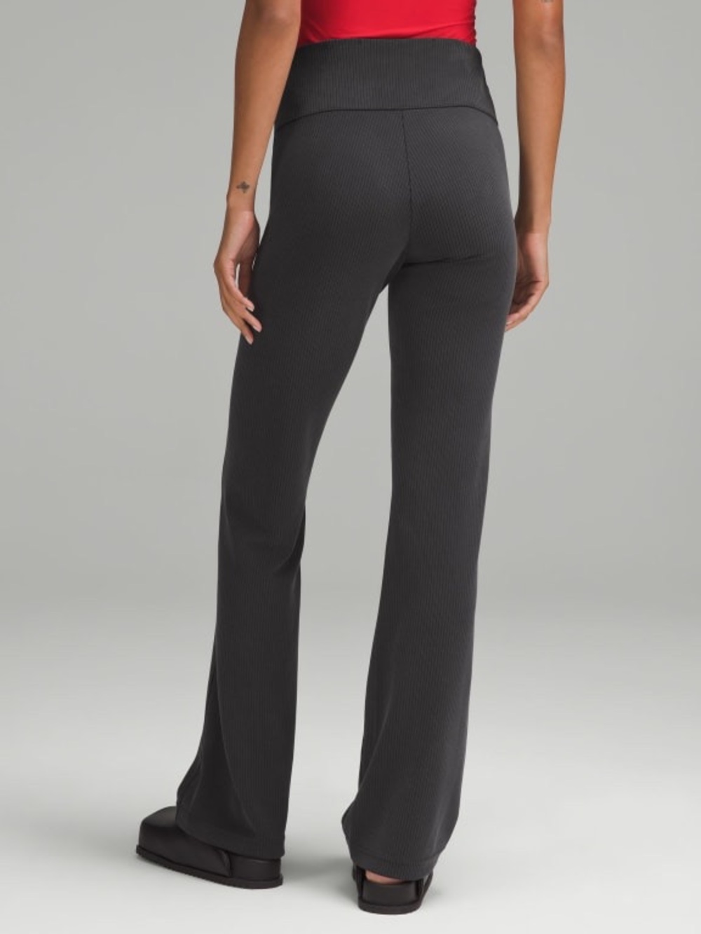 Lululemon Ribbed Softstreme Flared Pants in black size 2 - Picture 2 of 7